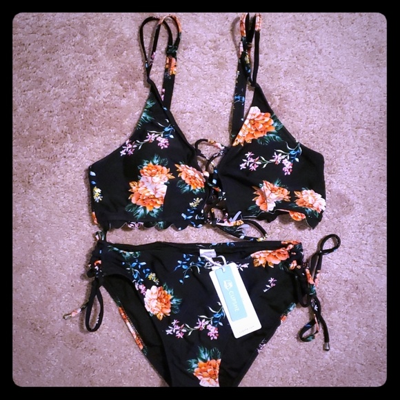 Cupshe Other - Two piece swimsuit